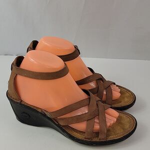 UGG brown Leather Wedges Women's Sandals